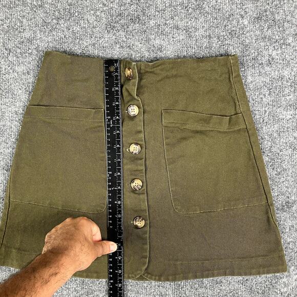 Copper Key Skirt Womens Size 7 Olive Green Button Front Pockets Mini Casual - Picture 2 of 7